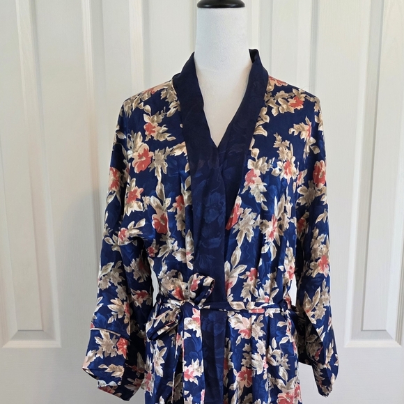 Vintage Christian Dior Floral Satin Robe Kimono Style- Size Large - Picture 10 of 14